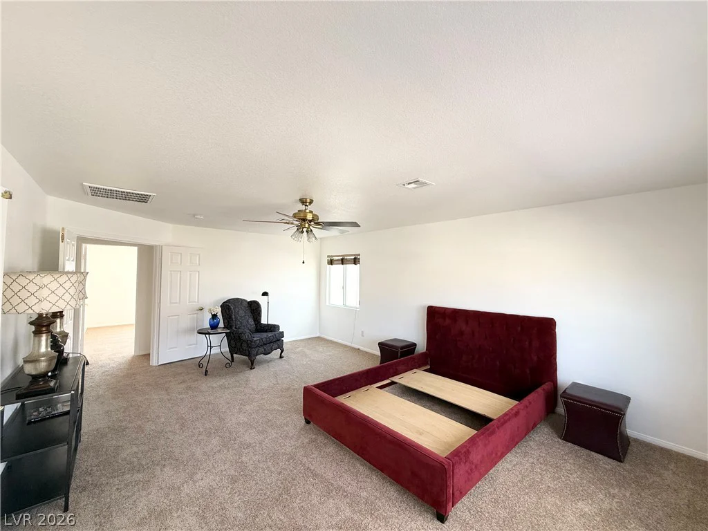 1096 Sloan, Las Vegas, NV 89110