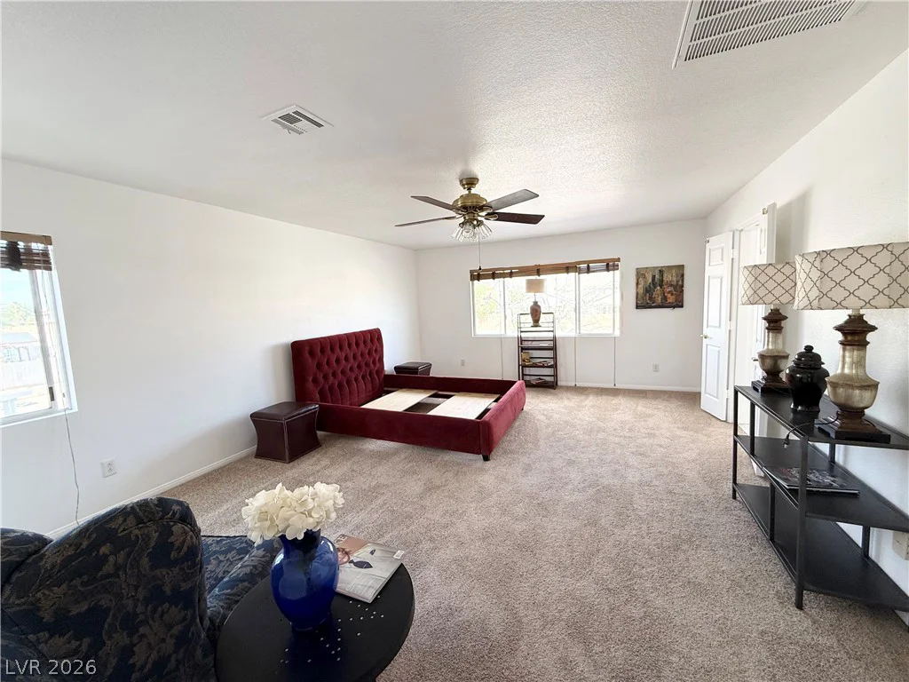 1096 Sloan, Las Vegas, NV 89110