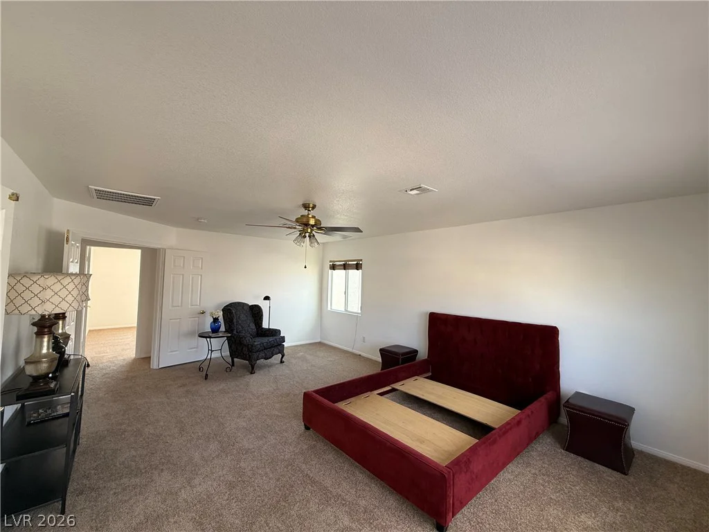 1096 Sloan, Las Vegas, NV 89110