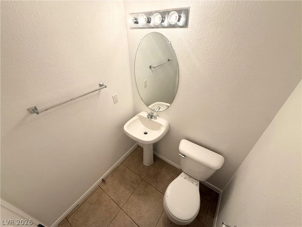 6035 Dewey, Las Vegas, NV 89118