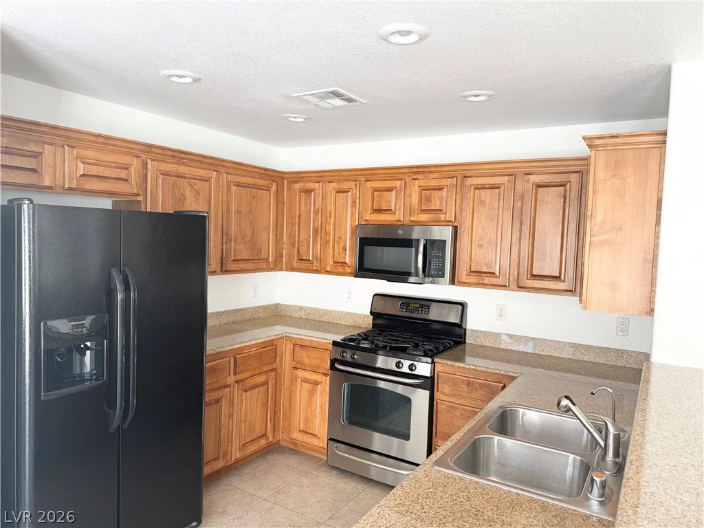 6035 Dewey, Las Vegas, NV 89118