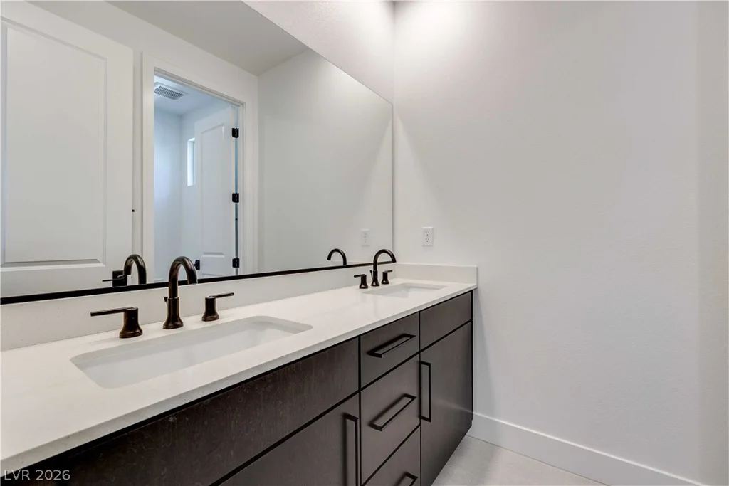 1001 Soaring Sage, Las Vegas, NV 89138