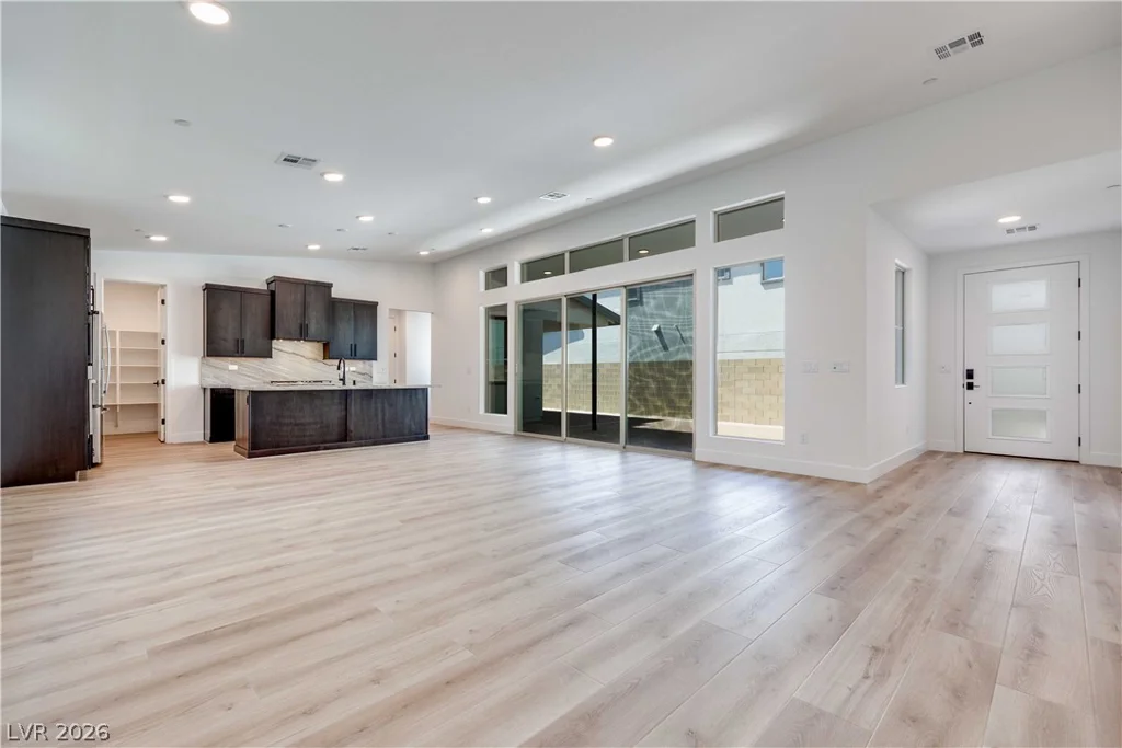 1001 Soaring Sage, Las Vegas, NV 89138