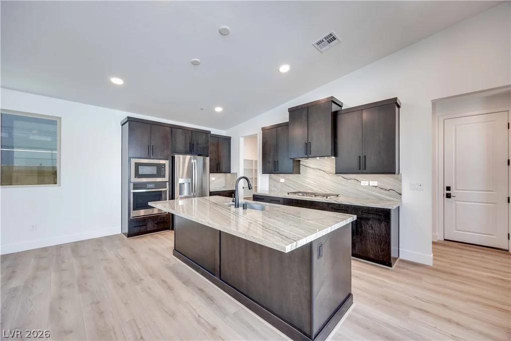 1001 Soaring Sage, Las Vegas, NV 89138