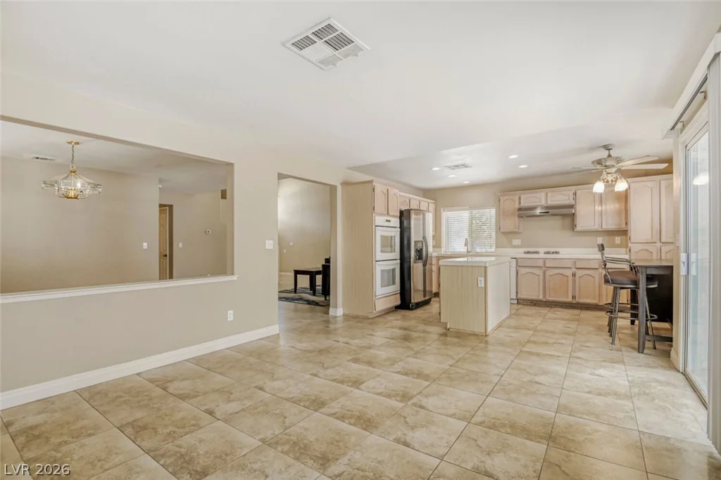2333 Homeland, Las Vegas, NV 89128