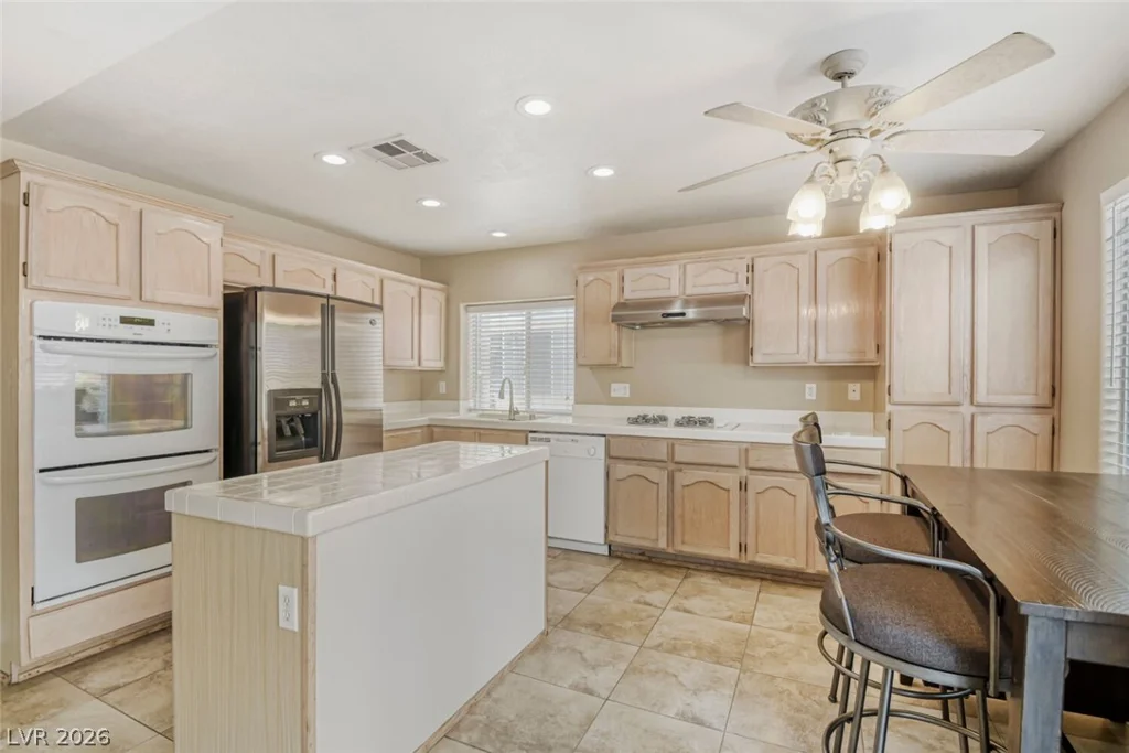 2333 Homeland, Las Vegas, NV 89128