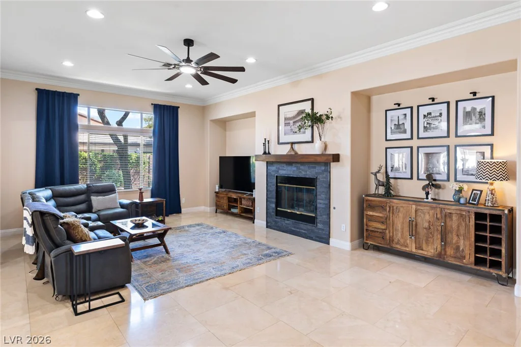 8234 Cupertino Heights, Las Vegas, NV 89178
