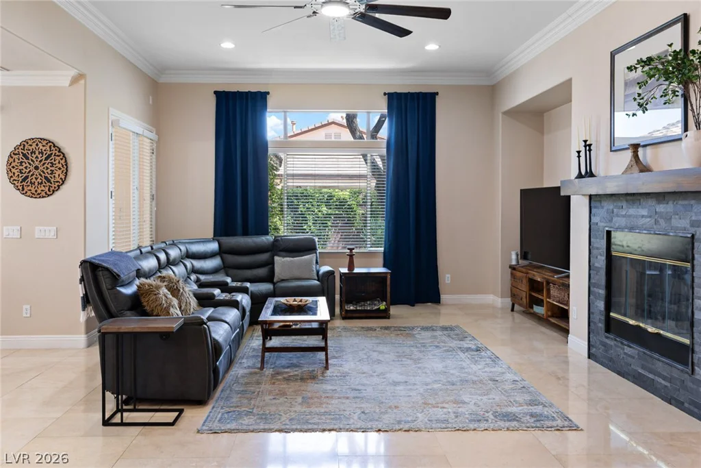 8234 Cupertino Heights, Las Vegas, NV 89178