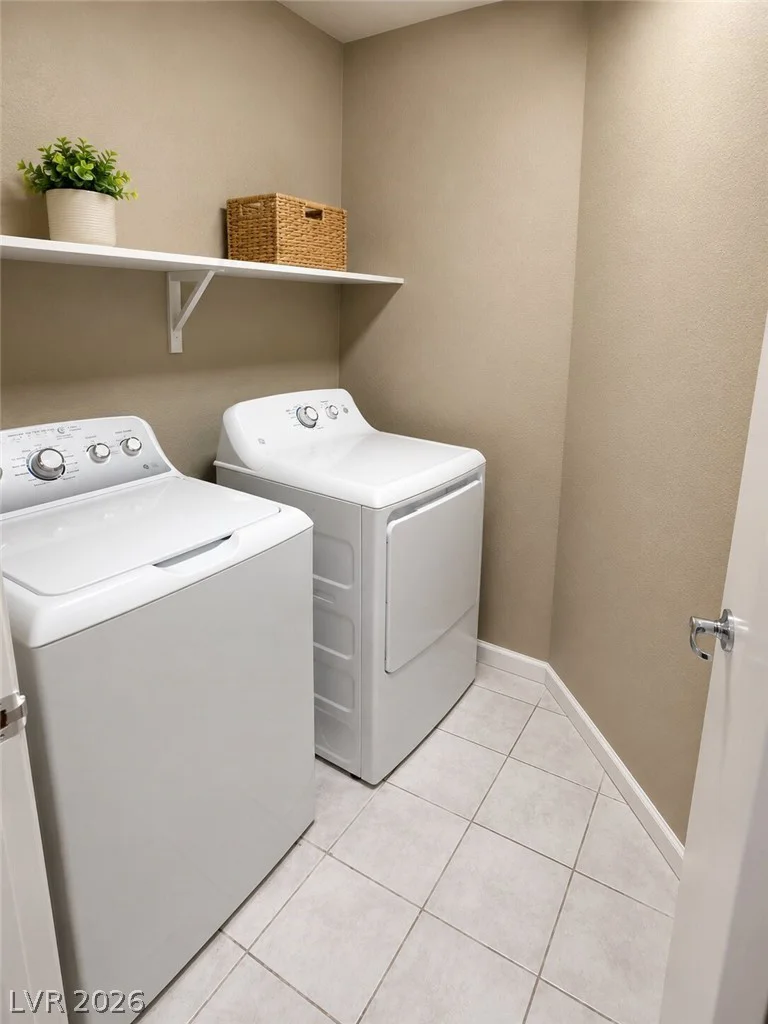 5900 Round Castle, Las Vegas, NV 89130
