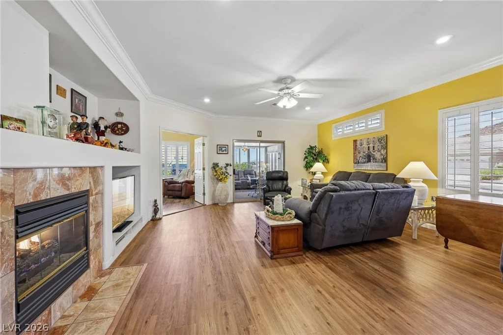 586 Cypress Gardens, Henderson, NV 89012
