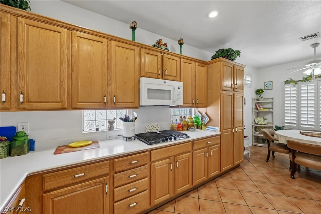 586 Cypress Gardens, Henderson, NV 89012