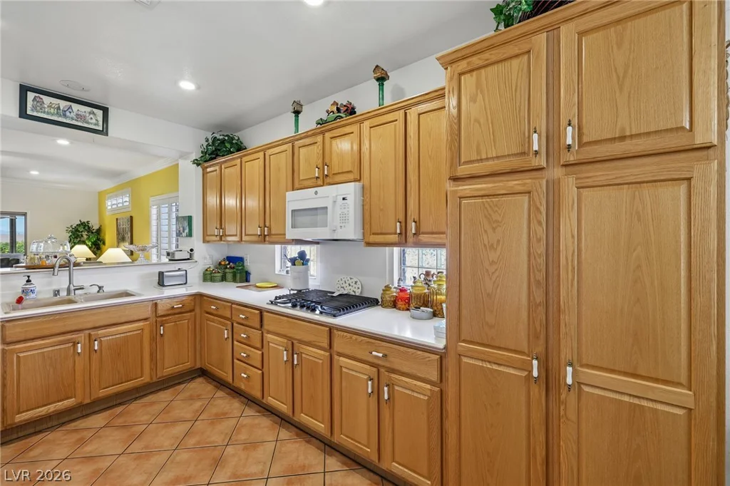 586 Cypress Gardens, Henderson, NV 89012