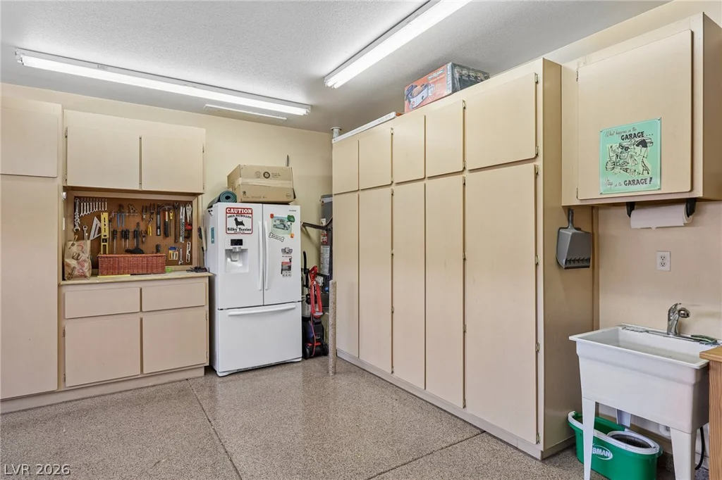 586 Cypress Gardens, Henderson, NV 89012