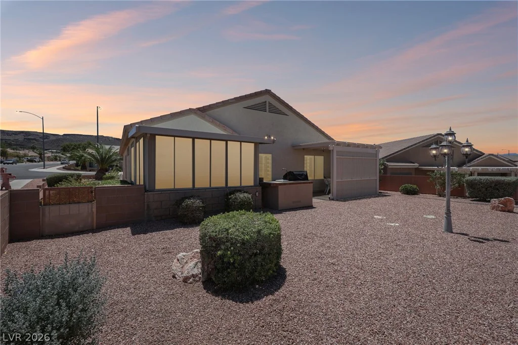 586 Cypress Gardens, Henderson, NV 89012