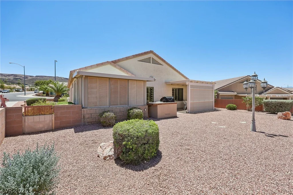 586 Cypress Gardens, Henderson, NV 89012