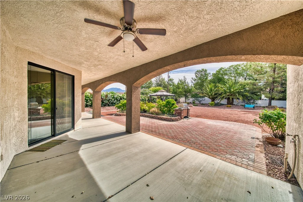 2061 Iroquois, Pahrump, NV 89048
