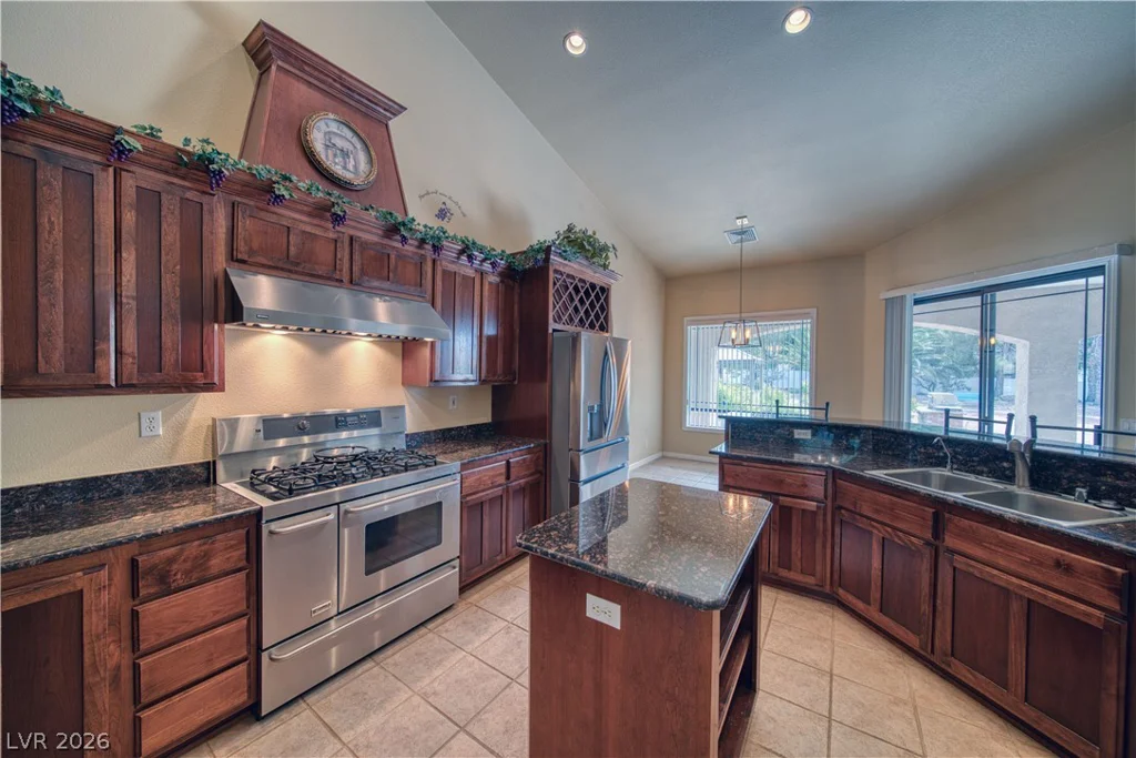 2061 Iroquois, Pahrump, NV 89048
