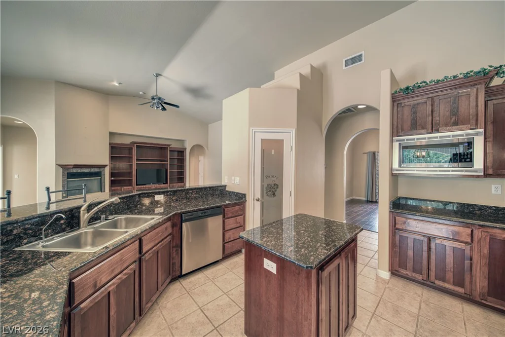 2061 Iroquois, Pahrump, NV 89048