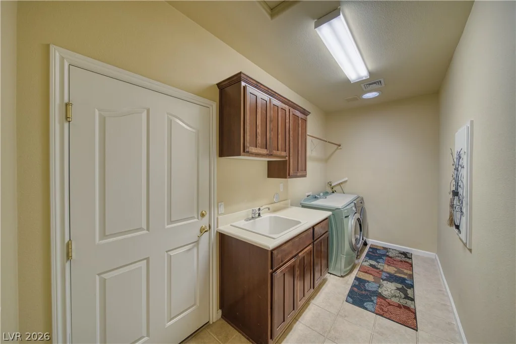 2061 Iroquois, Pahrump, NV 89048
