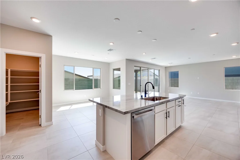 9912 Juniper Valley, Las Vegas, NV 89166
