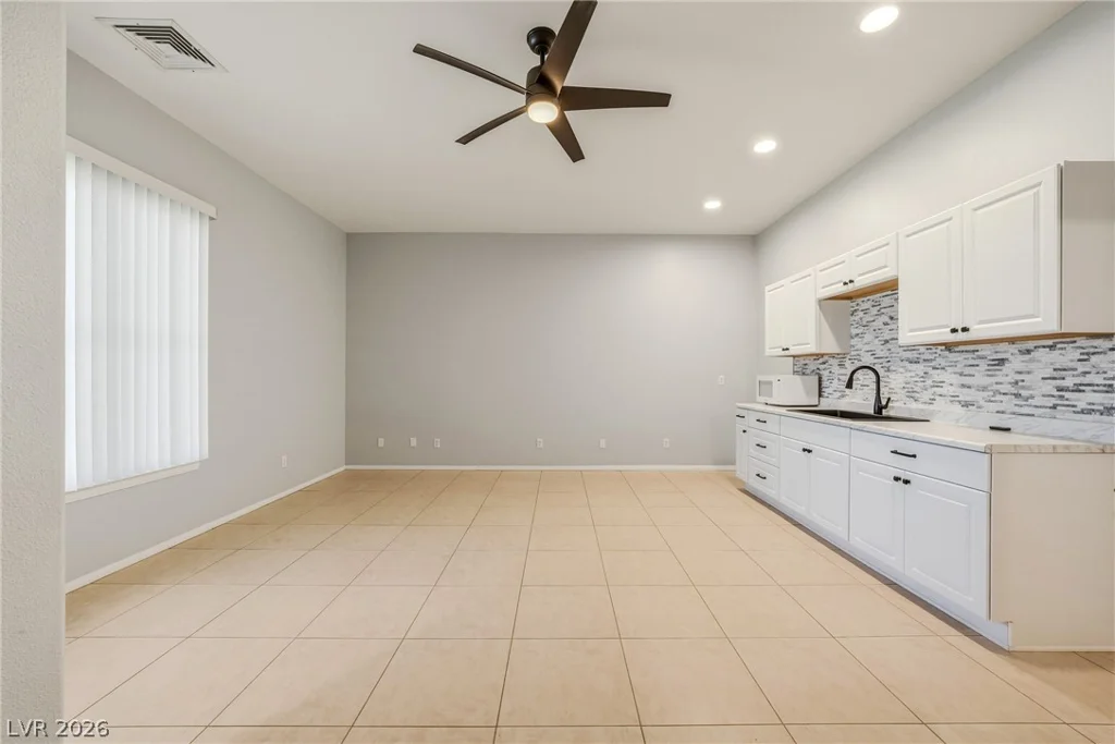 880 Benson, Pahrump, NV 89060