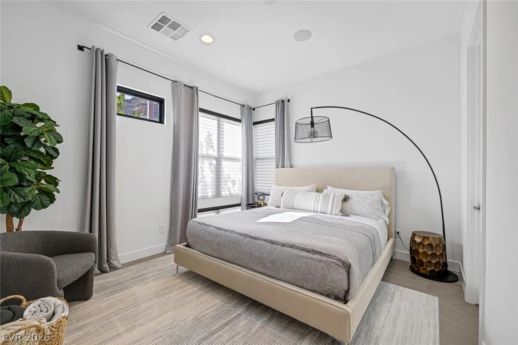 6782 Double Star, Las Vegas, NV 89135