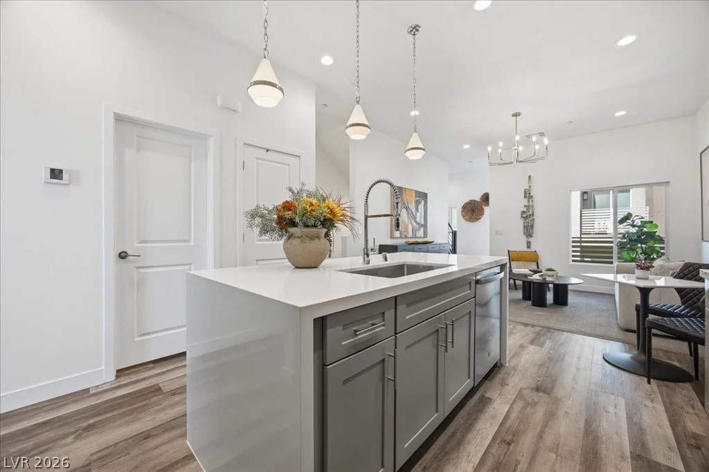 1181 Blossom Point, Las Vegas, NV 89135