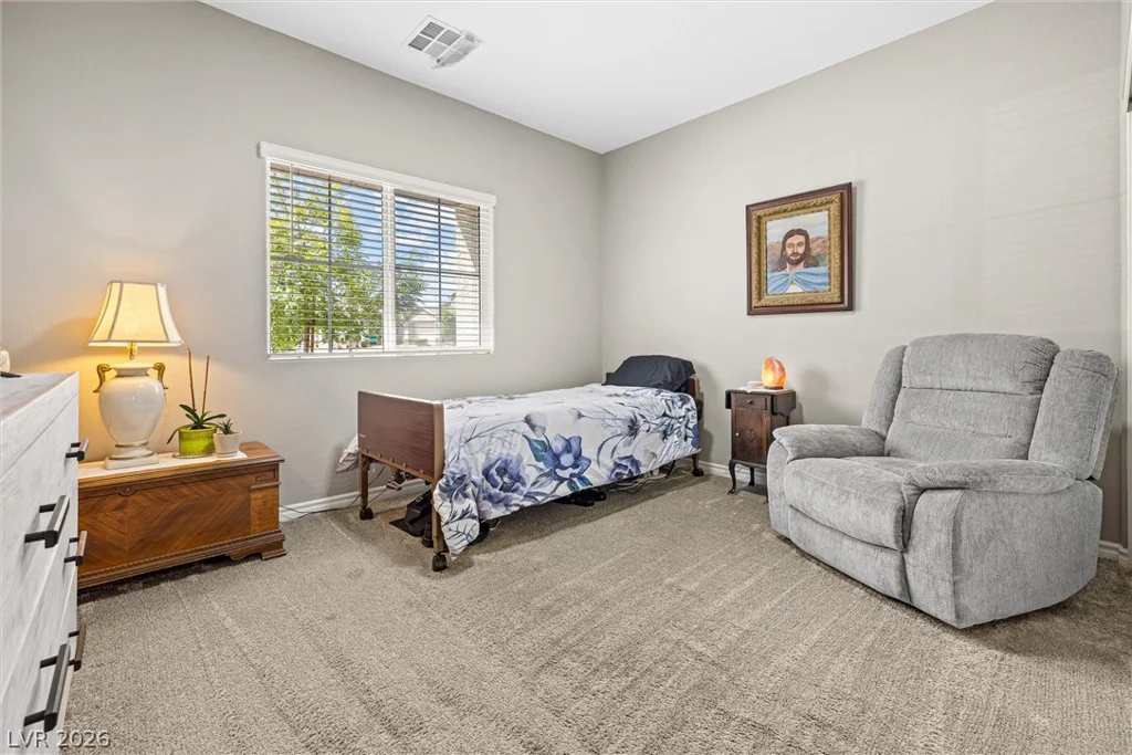 7058 Noah Raven, North Las Vegas, NV 89084