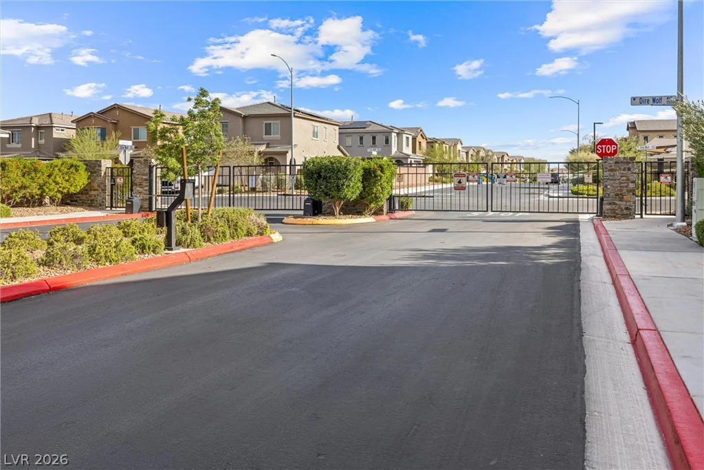 7058 Noah Raven, North Las Vegas, NV 89084