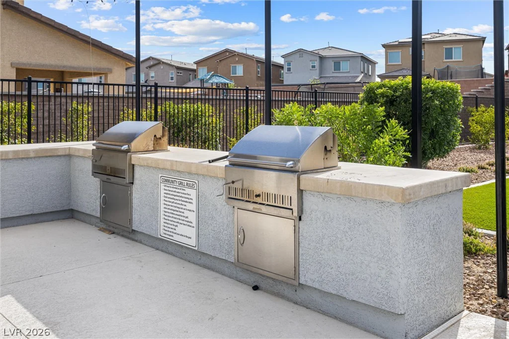 7058 Noah Raven, North Las Vegas, NV 89084