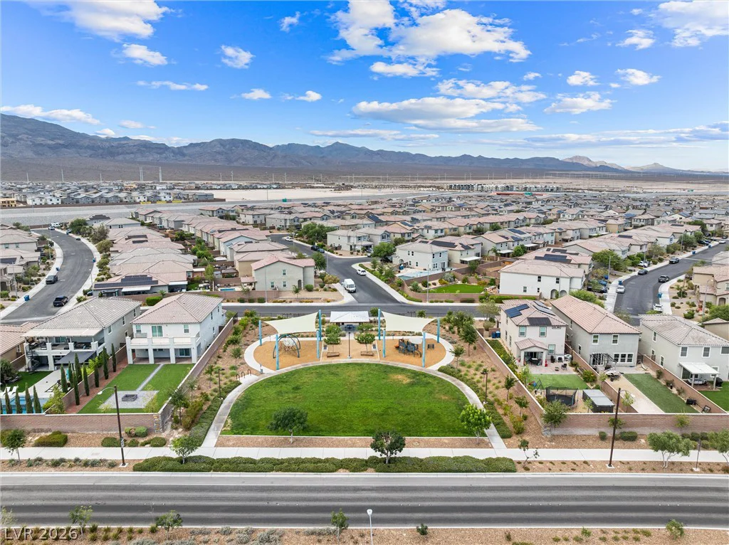 7058 Noah Raven, North Las Vegas, NV 89084