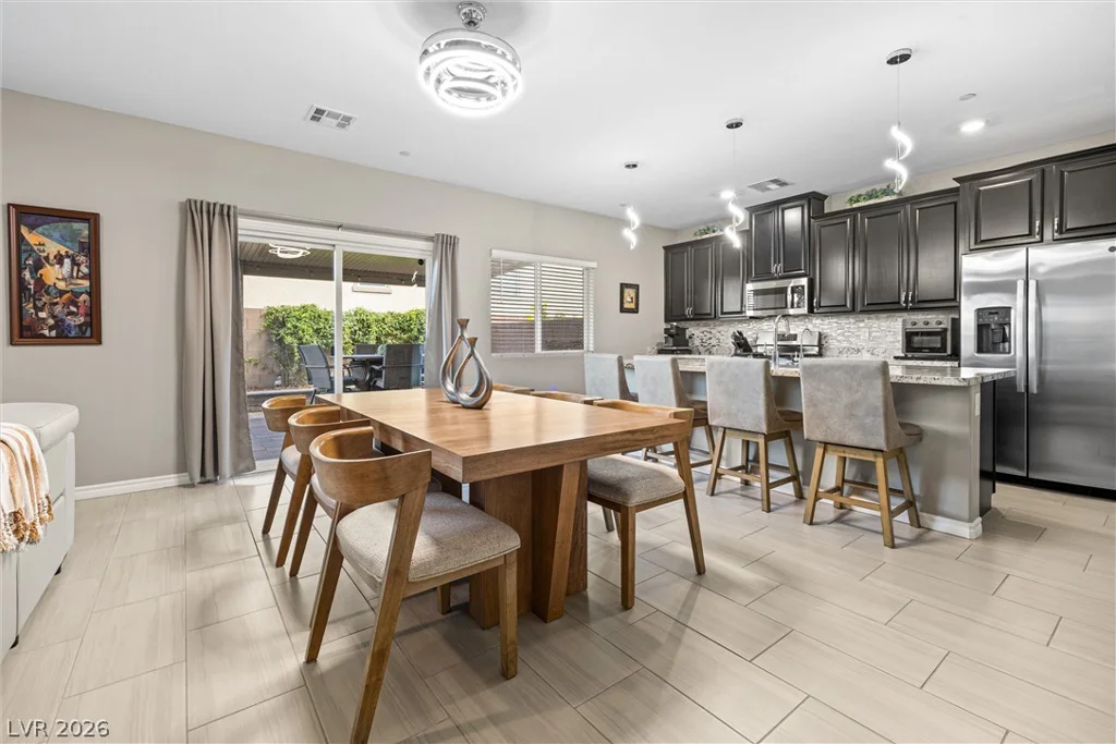 7058 Noah Raven, North Las Vegas, NV 89084