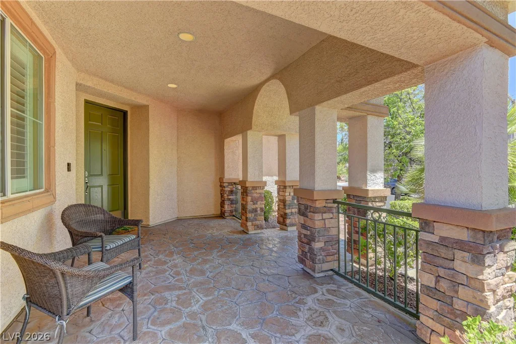 911 Roseberry, Las Vegas, NV 89138