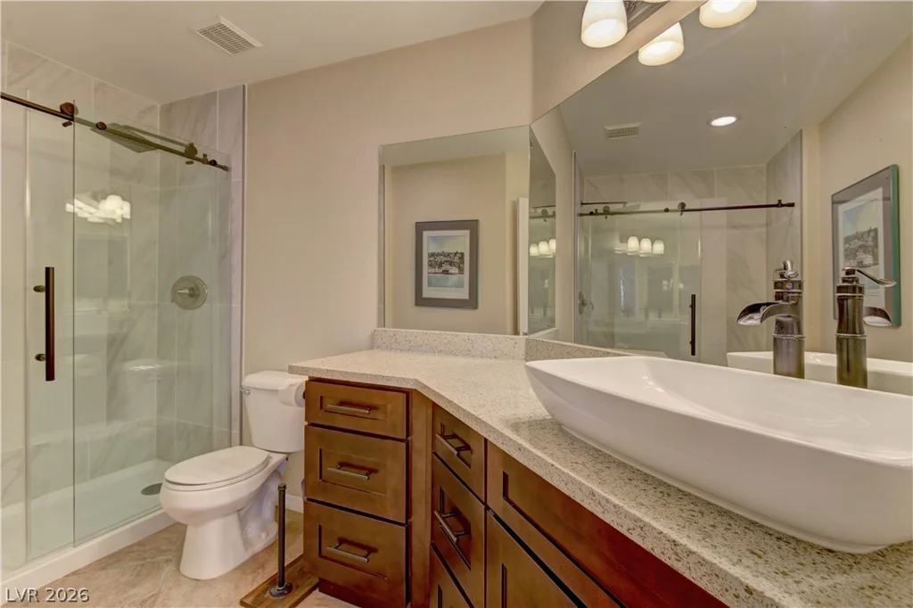 911 Roseberry, Las Vegas, NV 89138