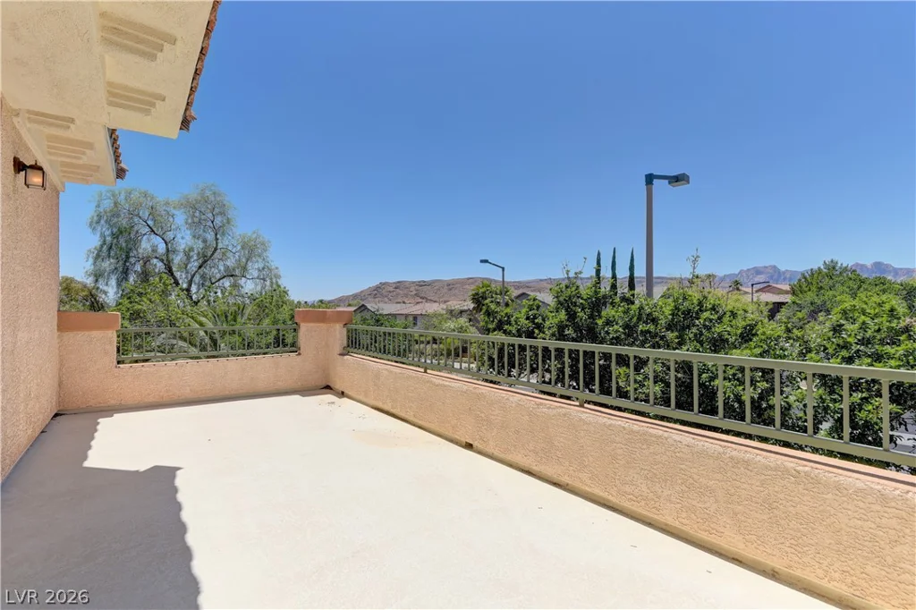 911 Roseberry, Las Vegas, NV 89138