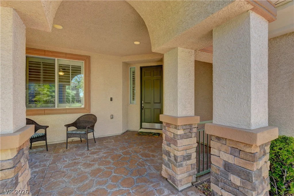 911 Roseberry, Las Vegas, NV 89138