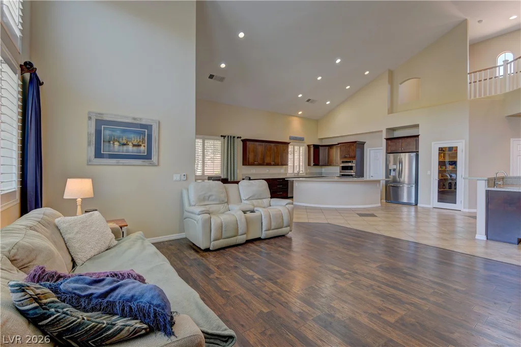 911 Roseberry, Las Vegas, NV 89138