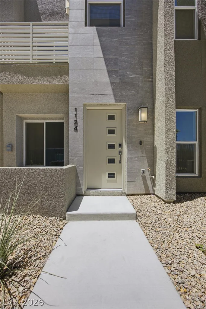 1124 Prospering Creek, Las Vegas, NV 89135