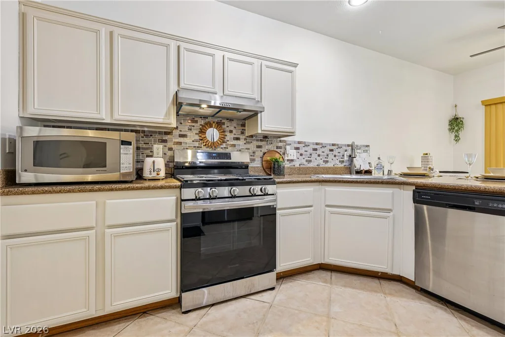 134 Samantha Rose, Henderson, NV 89012
