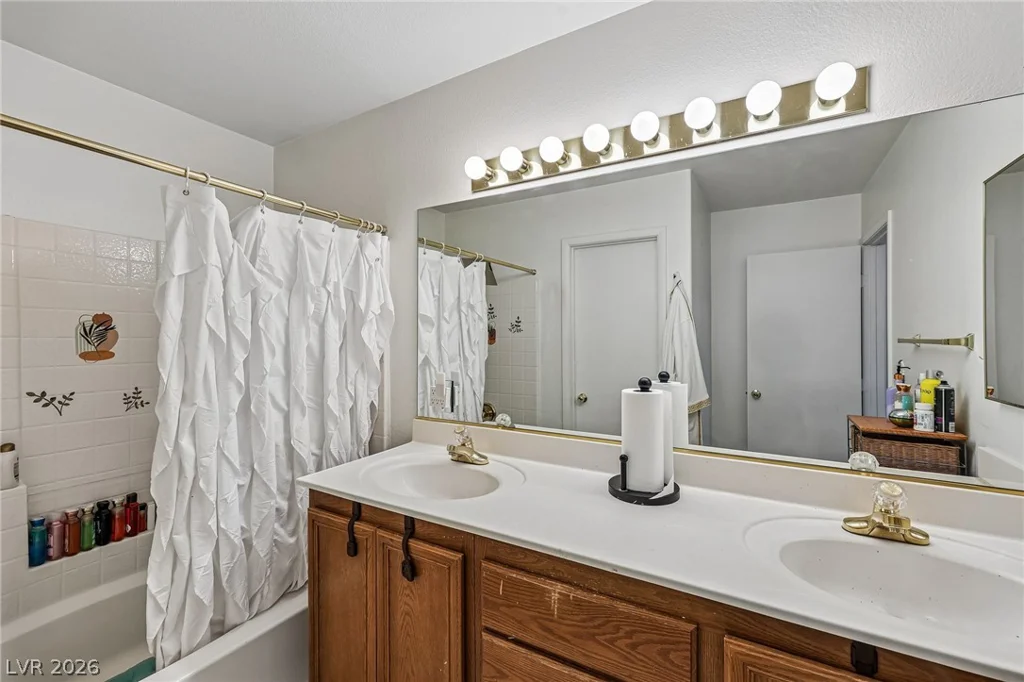 134 Samantha Rose, Henderson, NV 89012