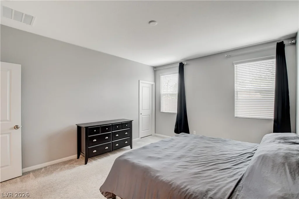 5976 Bruselas, Las Vegas, NV 89113