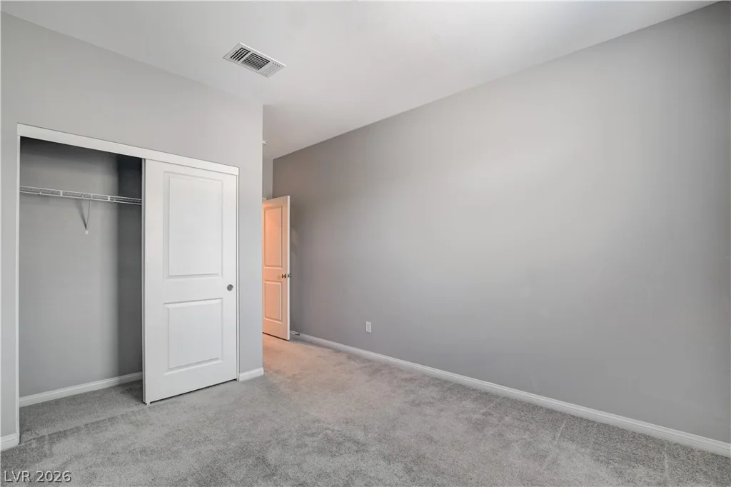 5976 Bruselas, Las Vegas, NV 89113