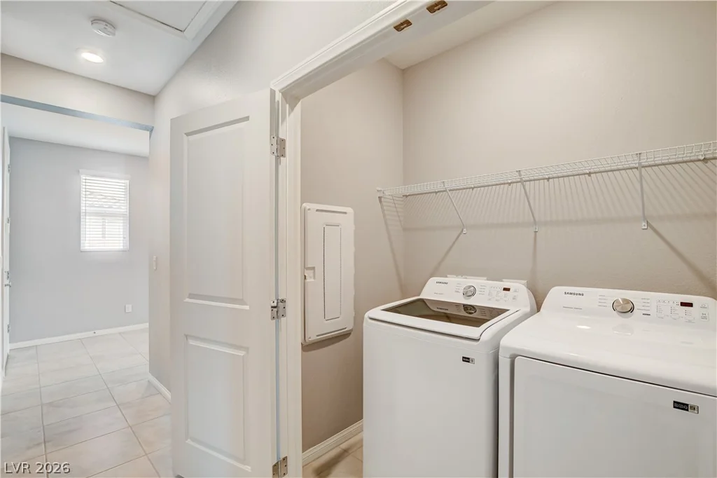 5976 Bruselas, Las Vegas, NV 89113