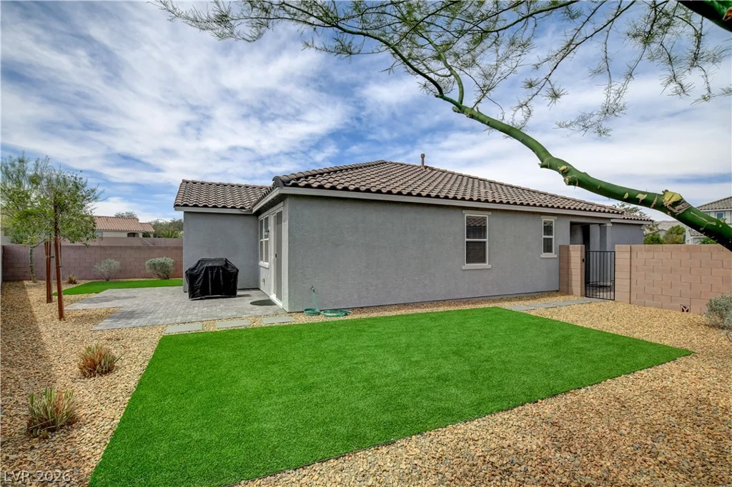 5976 Bruselas, Las Vegas, NV 89113