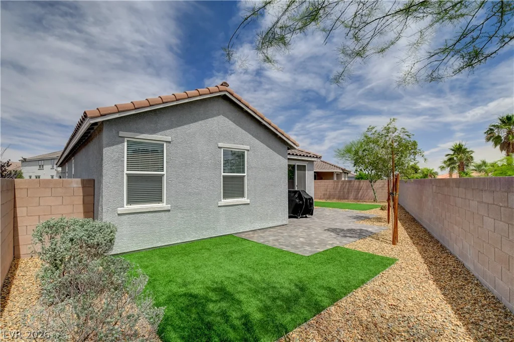 5976 Bruselas, Las Vegas, NV 89113