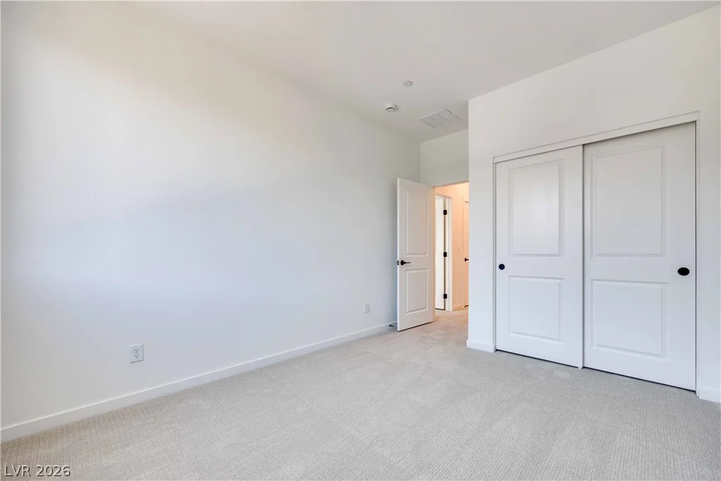 11952 Angle Cliff, Las Vegas, NV 89138