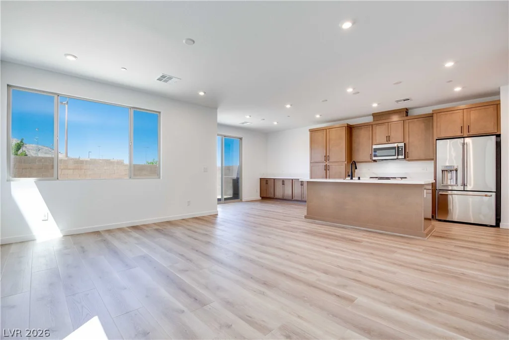 11952 Angle Cliff, Las Vegas, NV 89138