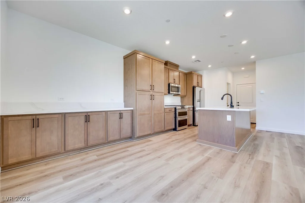 11952 Angle Cliff, Las Vegas, NV 89138