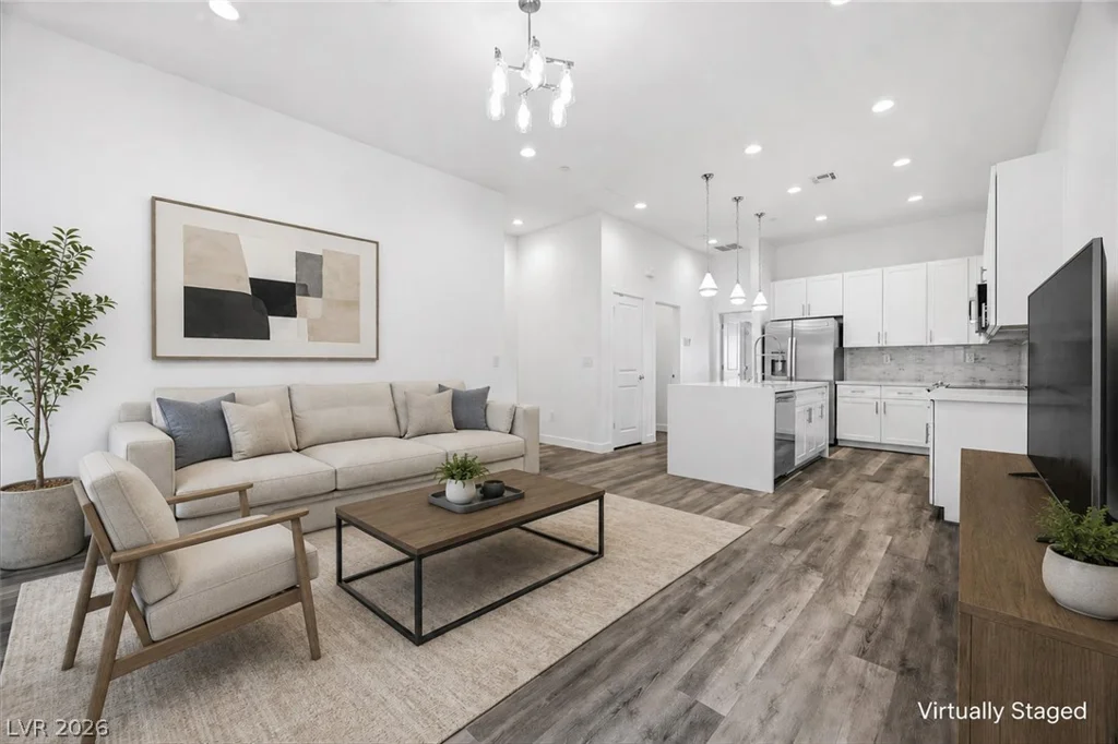 1164 Prospering Creek, Las Vegas, NV 89135