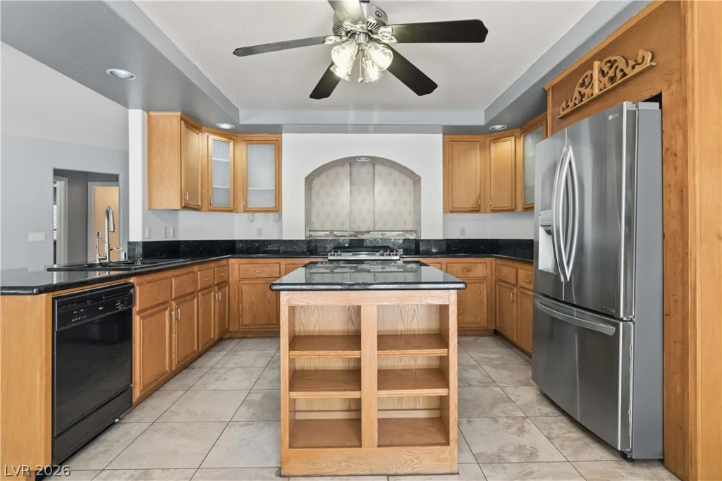 6611 Ironbound Bay, Las Vegas, NV 89139
